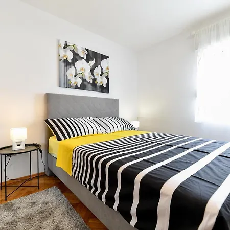 Marko Apartment *